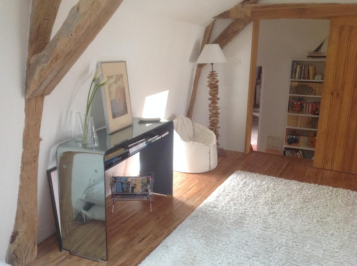 Manoir De Boisairault Bed & Breakfast Le Coudray-Macouard Room photo
